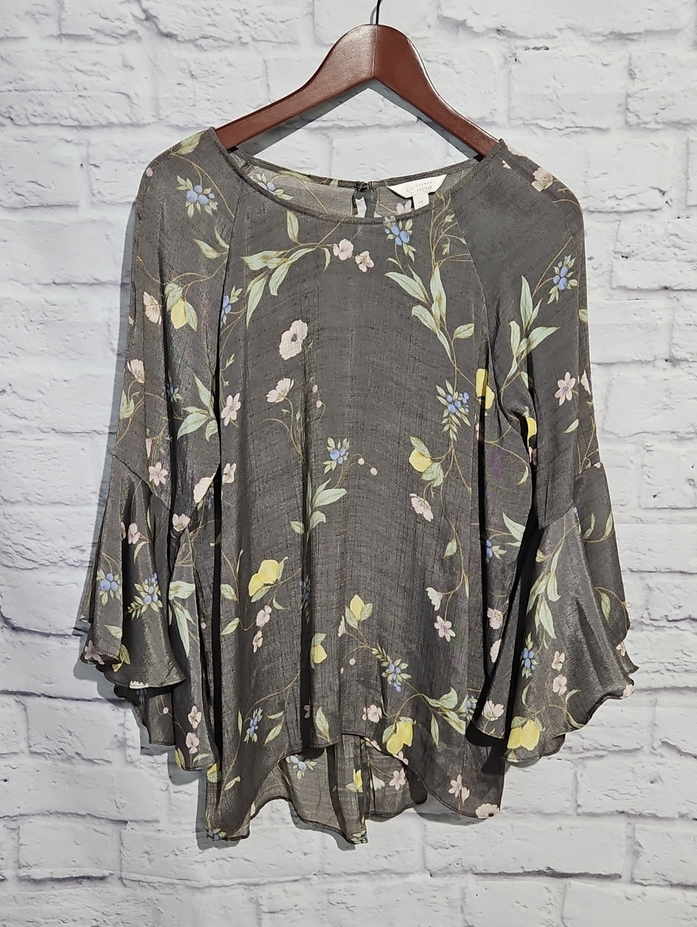 LC Lauren Conrad Gray Floral Bell Sleeve Blouse